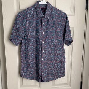 UNTUCKit Men's Floral Button Down Shirt - Blue and Red